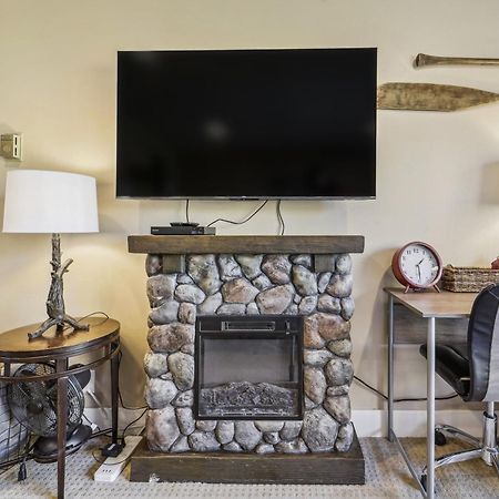 Truckee Studio With Balcony And On-Site Skiing! Ngoại thất bức ảnh