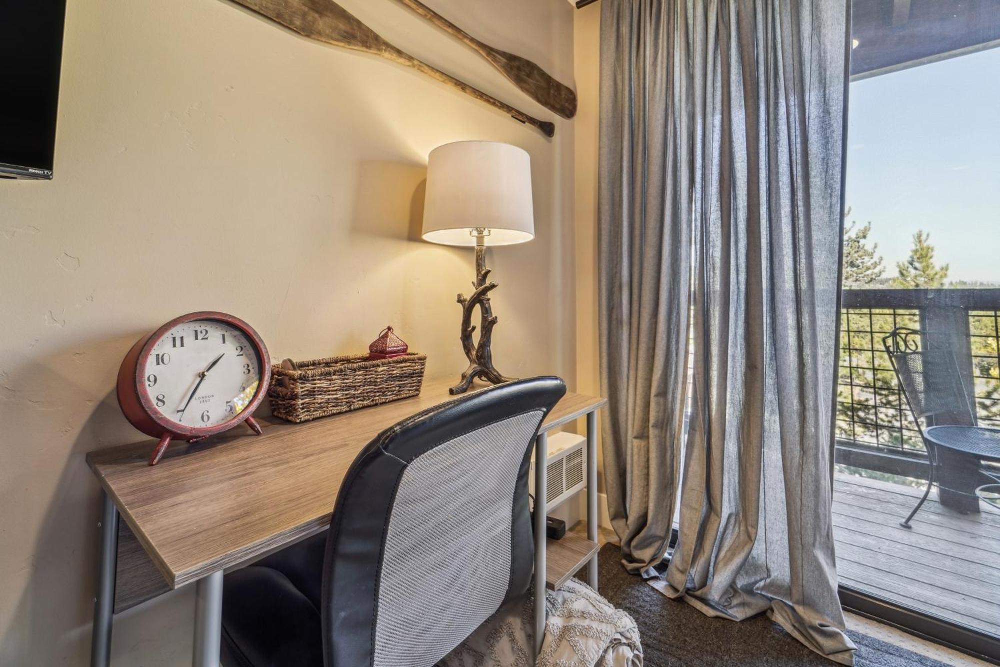 Truckee Studio With Balcony And On-Site Skiing! Ngoại thất bức ảnh